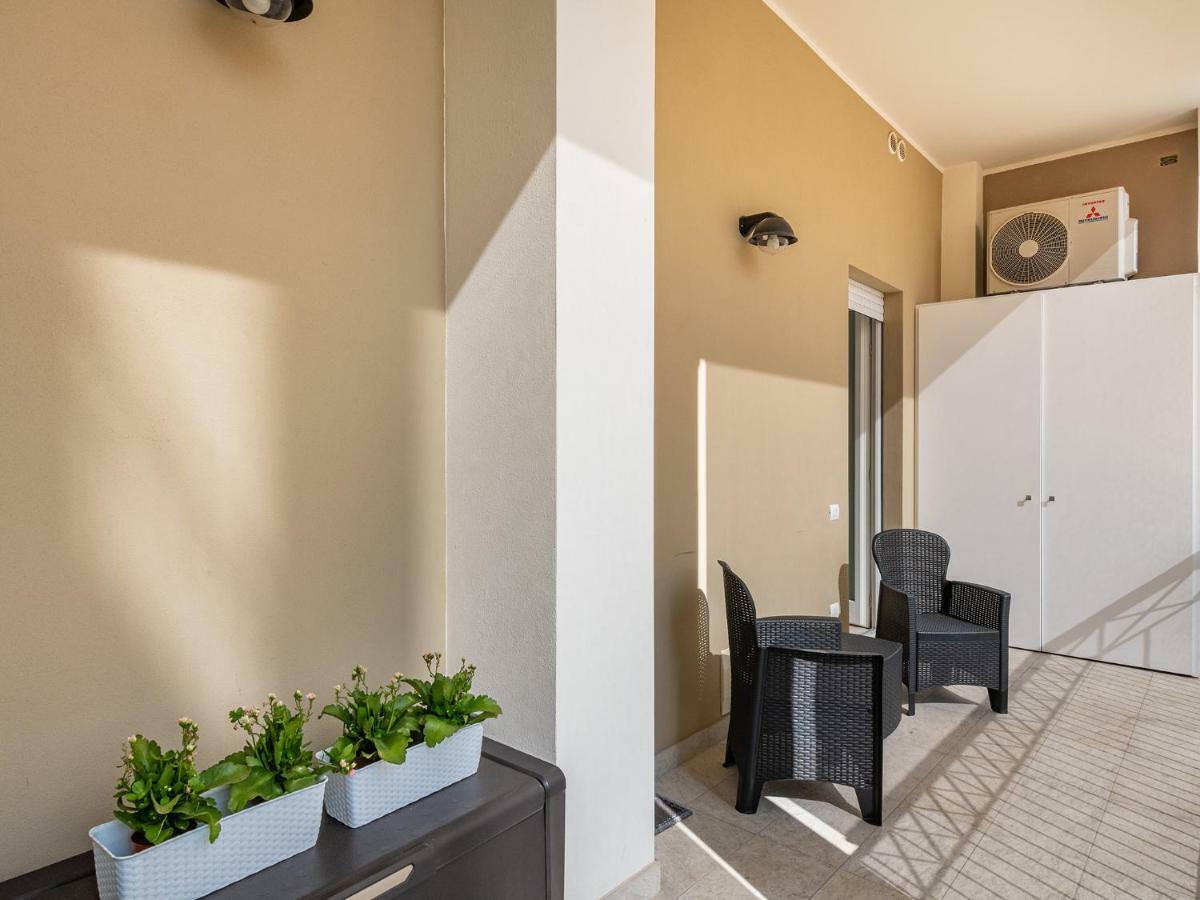 Casa Bear Apartment Каляри Екстериор снимка